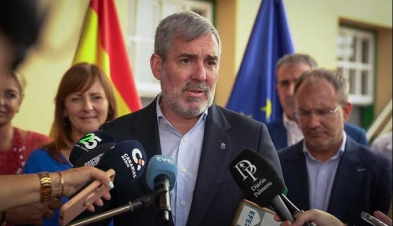 Clavijo ve necesario establecer un marco jurídico para evitar imágenes "terribles" como el desahucio de Maricarmen