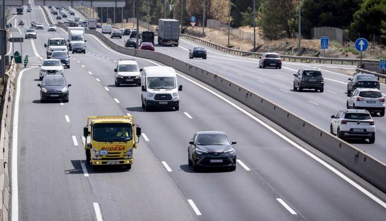 Las Palmas de Gran Canaria, entre las ciudades españolas con más desplazamientos en coche propio, según un estudio