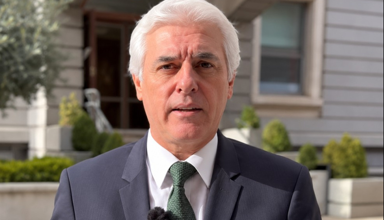 Carlos Sánchez: “La acampada de la Plaza de la Feria retrata el fracaso de doce años de políticas de vivienda de la izquierda en Gran Canaria y en su capital”­