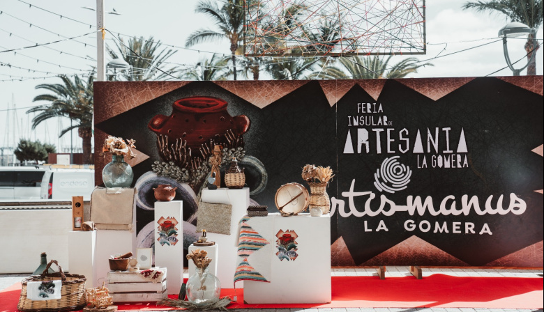 El Cabildo de La Gomera abre el plazo de solicitudes para participar en la Feria Insular de Artesanía ‘Artis Manus’ 2026