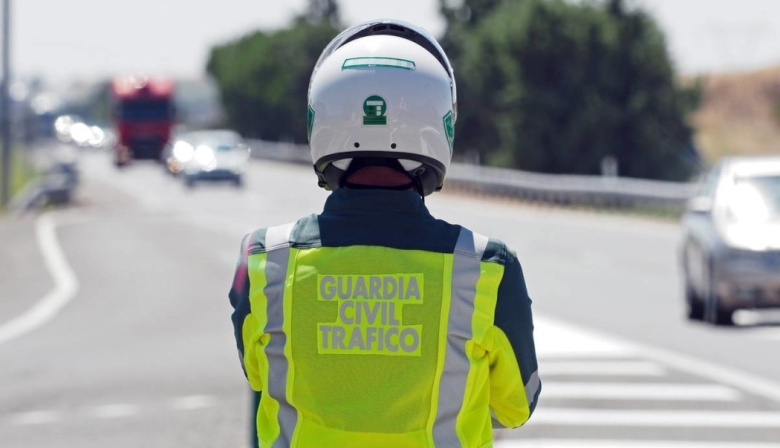 La DGT lanza una campaña de vigilancia con el objetivo de evitar distracciones al volante