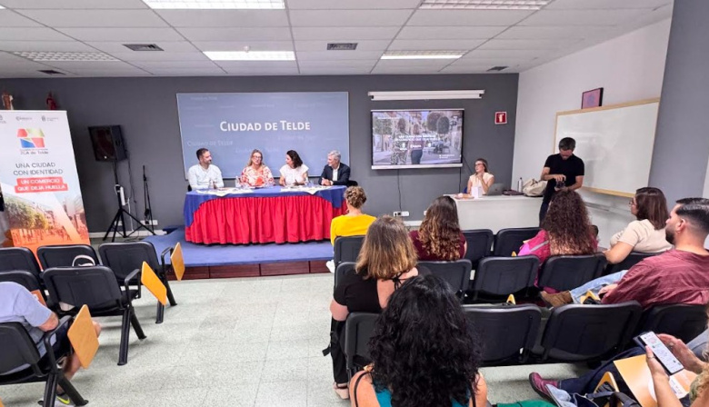El Cabildo impulsa la nueva imagen de la Zona Comercial Abierta de Telde para reforzar el comercio de proximidad