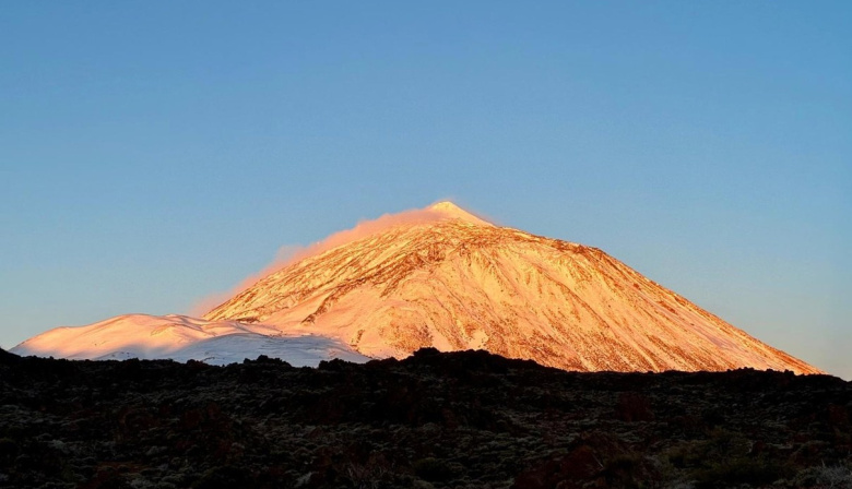 El PSOE critica que el Cabildo de Tenerife exija guaguas diésel para los servicios del Parque Nacional del Teide