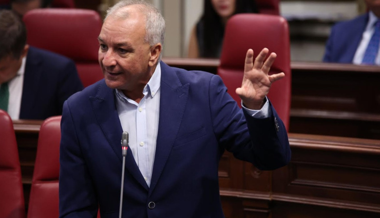 Luis Campos denuncia "la parálisis de Clavijo" ante la escalada de precios de la vivienda en el archipiélago