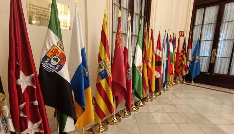 Las alianzas regionalistas se dividen: pactos en Canarias y Navarra frente al repliegue en otras CCAA