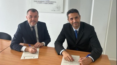 Gáldar y Agaete firman un convenio para la cesión de agentes de la Policía Local durante las Fiestas