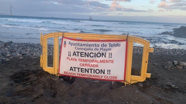 Telde cierra de forma preventiva la playa de La Restinga debido a un vertido de crudo