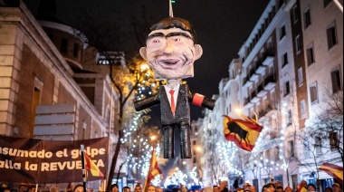 NC condena los comportamientos violentos de la extrema derecha al apalear un muñeco de Sánchez