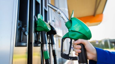 El Gobierno de Canarias articula una medida para poner fin a los elevados precios del combustible en El Hierro, La Gomera y La Palma