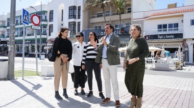 Cabildo de Fuerteventura y Gobierno de Canarias trabajan para actualizar también las zonas comerciales abiertas de Betancuria y Corralejo
