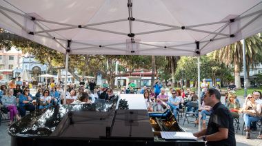 Las Palmas de Gran Canaria celebra la fiesta del piano pospuesta por la lluvia