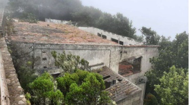 El Cabildo de Tenerife demolerá un edificio en ruinas en el Pico del Inglés y regenerará el terreno para su integración paisajística