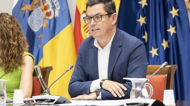 El Gobierno de Canarias inicia el proceso de renovación de la línea marítima entre Tenerife y El Hierro