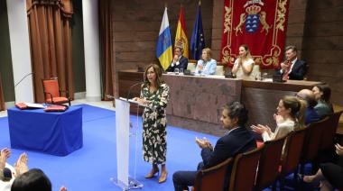 Dolores Padrón se convierte en la primera Diputada del Común de la historia de Canarias