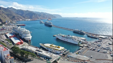 El puerto de Tenerife recibe, hasta marzo, 766 mil pasajeros y 1,7 millones de toneladas de mercancía general