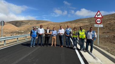 El Cabildo pone en servicio el tramo de la carretera FV-618 en Cardón entre Tuineje y Pájara, tras las obras de mejora