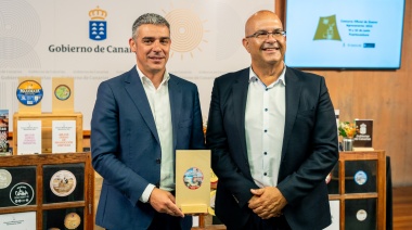 La Pastora untado con pimentón semicurado de mezcla, de Ganadería La Pared, Mejor Queso de Canarias 2024