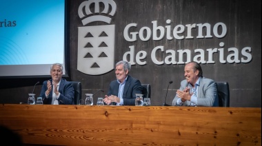 Clavijo apuesta por sinergias entre los sectores público y privado para consolidar la diversificación económica