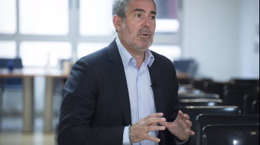 Clavijo espera que en la Conferencia de Infancia el Gobierno "ponga las fechas" para la salida de menores de Canarias