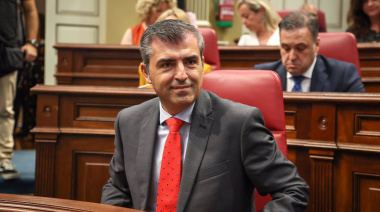 Manuel Domínguez, "preocupado" porque el Gobierno central "busca excusas" para no derivar a los menores migrantes