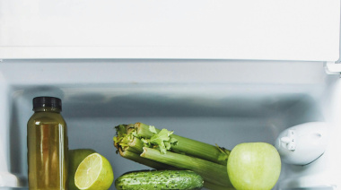 Consumo publica recomendaciones sobre los alimentos conservados en el frigorífico y el congelador tras el apagón eléctrico
