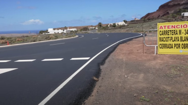 La carretera Maciot - Playa Blanca, en obras, abre al tráfico el próximo viernes 9 de mayo