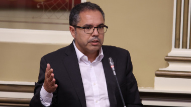 El PSOE exige a la consejera de Empleo la paralización de las sanciones a los trabajadores de la huelga de hostelería tras su “bochornoso” decreto de servicios mínimos