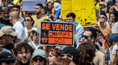 'Canarias tiene un límite' se volverá a manifestar este 18 de mayo en todas las islas contra el modelo turístico