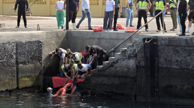 Alpidio Armas, presidente de El Hierro: "Si se nos muere la gente a medio metro del muelle, algo no estamos haciendo bien"