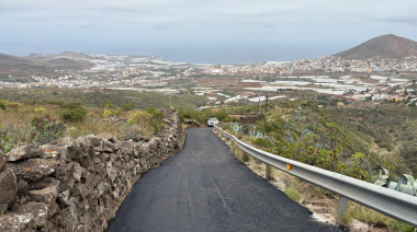 Gáldar finaliza los trabajos de asfaltado en la carretera del Farragú