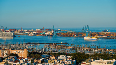El Puerto de Las Palmas cierra al tráfico marítimo este viernes con motivo de la celebración del Día de las Fuerzas Armadas