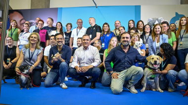 Lope Afonso refrenda el apoyo del Cabildo a la independencia profesional de los veterinarios en la I Feria Insular de Bienestar Animal