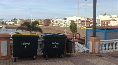 Las playas de Telde inauguran horario de verano por el inicio de la temporada alta y se refuerza el servicio de contenedores