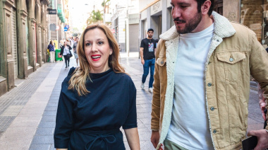 Rosa Dávila denuncia el agravio del Gobierno de España a los jóvenes canarios en los descuentos de transporte: "Mientras los jóvenes peninsulares van en tren de vacaciones por Europa, a los de Canarias se les ha condenado a ir en guagua"