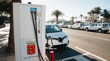El Cabildo de La Gomera mantiene activa la consulta pública para mejorar las bases de las ayudas para vehículos eléctricos