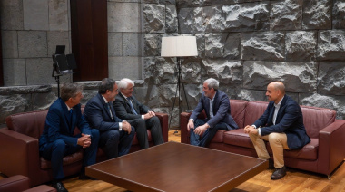 Presidente de Abogacía subraya que los menores migrantes "no son mercancía política" y reclama una solución "inmediata"