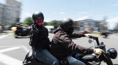 Voluntarios para la seguridad vial ofrecen este domingo charlas a los moteros de Gran Canaria sobre la estrategia PAS