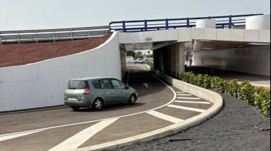 Obras Públicas abre al tráfico el vial del nuevo paso inferior bajo la LZ-2, en Playa Honda