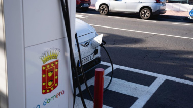El Cabildo de La Gomera aprueba el proyecto para instalar una pérgola fotovoltaica para vehículos eléctricos en el Centro Sociosanitario