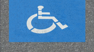 Discapacidad unifica en las islas la tarjeta de aparcamiento para personas con movilidad reducida