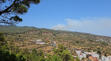 Controlado el segundo conato de incendio en El Hierro, pero persisten labores de perimetrado en foco principal