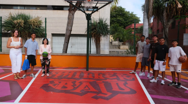 El Ayuntamiento de Las Palmas de Gran Canaria culmina la renovación de la pista deportiva de Miller Bajo con un diseño urbano