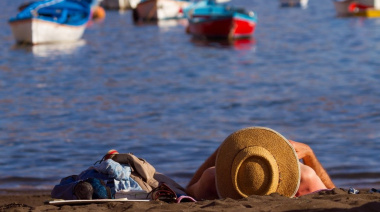 Los turistas internacionales suben un 6% en Canarias en julio y el gasto se dispara hasta 2.219 millones, un 14,1% más