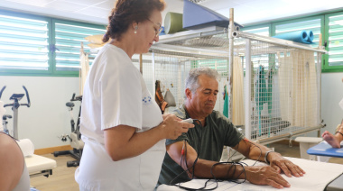 Los fisioterapeutas del Hospital Molina Orosa han realizado cincuenta mil tratamientos a lo largo de este año