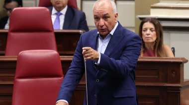 Luis Campos acusa al presidente Clavijo de blanquear a Vox pese a llamar a Abascal “fascista y xenófobo”