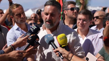 Santiago Abascal responsabiliza a Clavijo de la "inseguridad y violaciones" en Canarias a través de la migración