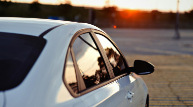 La mitad de los vehículos de Canarias en 2024 tienen motores menos contaminantes y más eficientes