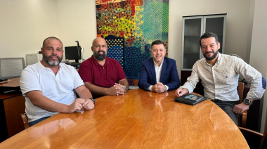 El Cabildo de Gran Canaria se compromete con las cooperativas del taxi a reforzar el control de infracciones en la zona turística y el área sensible del aeropuerto