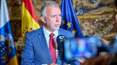 Torres dice que Sánchez seguirá como presidente del Gobierno de España porque tiene un mandato de mayoría parlamentaria