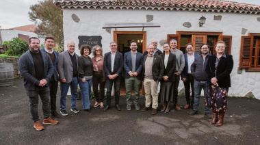 GMR Canarias y el Clúster de Enoturismo inician un proyecto piloto para potenciar las ventas de vino en bodegas